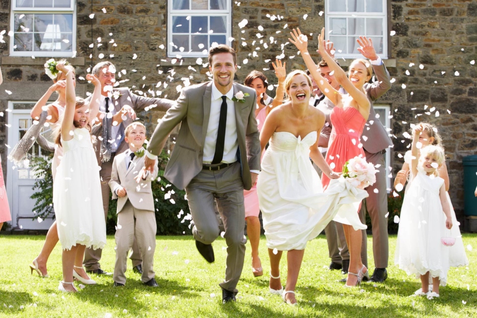 К чему снится быть гостем, гулять на чужой свадьбе?
