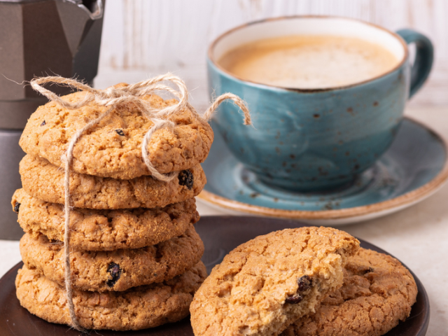 Is it necessary to add an egg, flour to oatmeal cookies: what other ingredients are important, recipe, cooking technology, subtleties and secrets