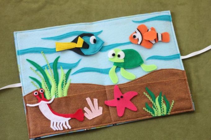 Buku bayi DIY untuk taman kanak -kanak dari kain