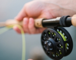 How to tie a fishing line on a hook: nodes diagrams