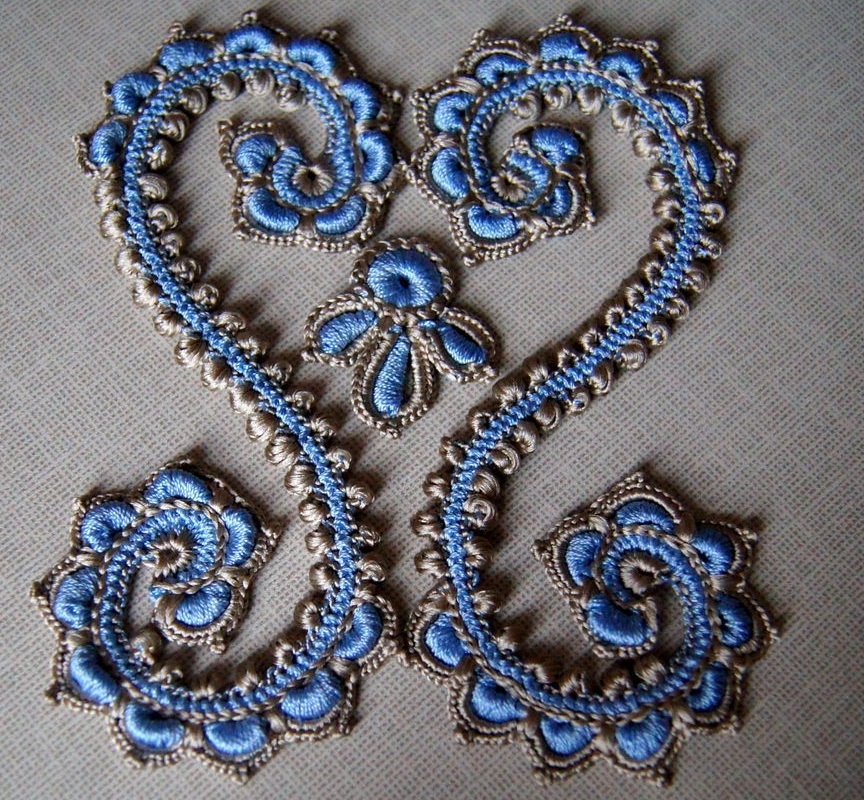 Irish crocheted lace, motive 12