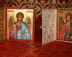 Lehetséges -e ikonokat adni ajándékként: jelek, az egyház véleménye. Vegyek egy ikont ajándékként?