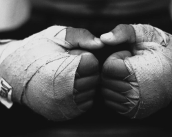 Boxing bandages: what are needed for, differences. How to tie bandages for boxing on hand step by step: scheme