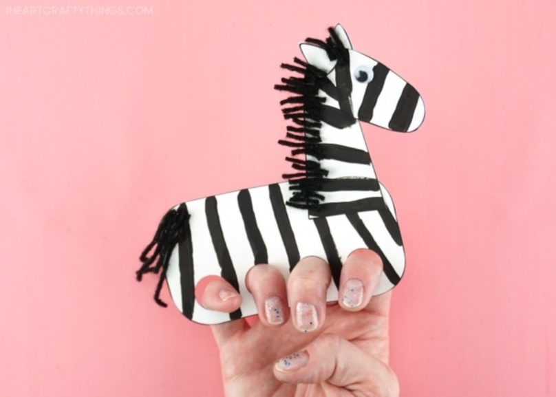 Zebra kertas diy untuk teater jari