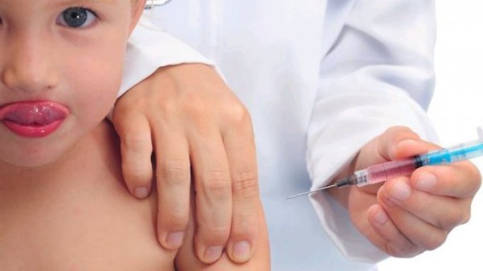 Chickenpox vaccination to children