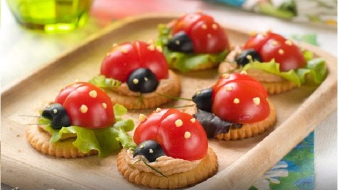 Canapes for children 