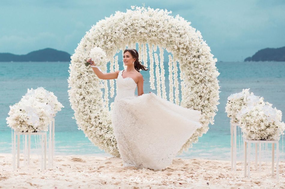 Jasmine flowers at the wedding ceremony