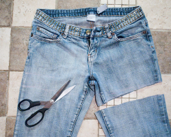 How to cut jeans for women and men's shorts? How to make fashionable shorts with a gateway and torn from jeans?