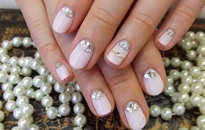 Beautiful nail design for the bride