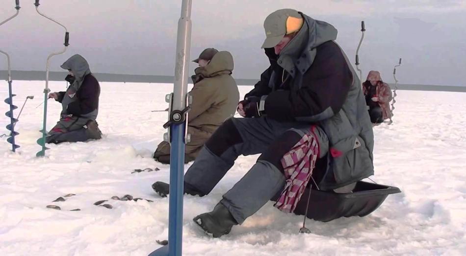 Рыбалка на горьковском море зимой