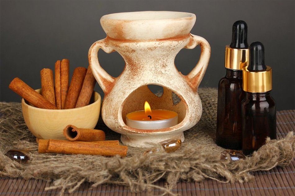Aromatherapy helps to fully feel the magical properties of cinnamon