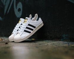 How to distinguish original Adidas Superstar sneakers from a fake?