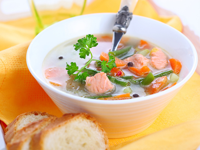Рыбный суп: вкусные рецепты из хека, семги, скумбрии, форели, сайры. Рецепт вкусного рыбного супа с томатами, пшеном, сливками, плавленным сыром