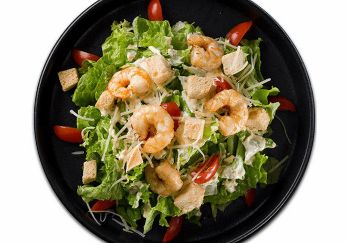 Caesar salad with shrimps