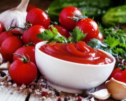 Saus Tomat Buatan Rumah: Langkah Terbaik -Diberiskan Resep dengan Bahan Detail