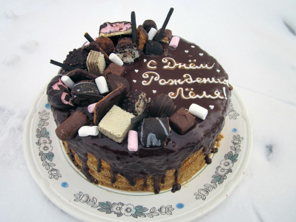 Шоколадные конфеты - оригинальное декорирование десерта