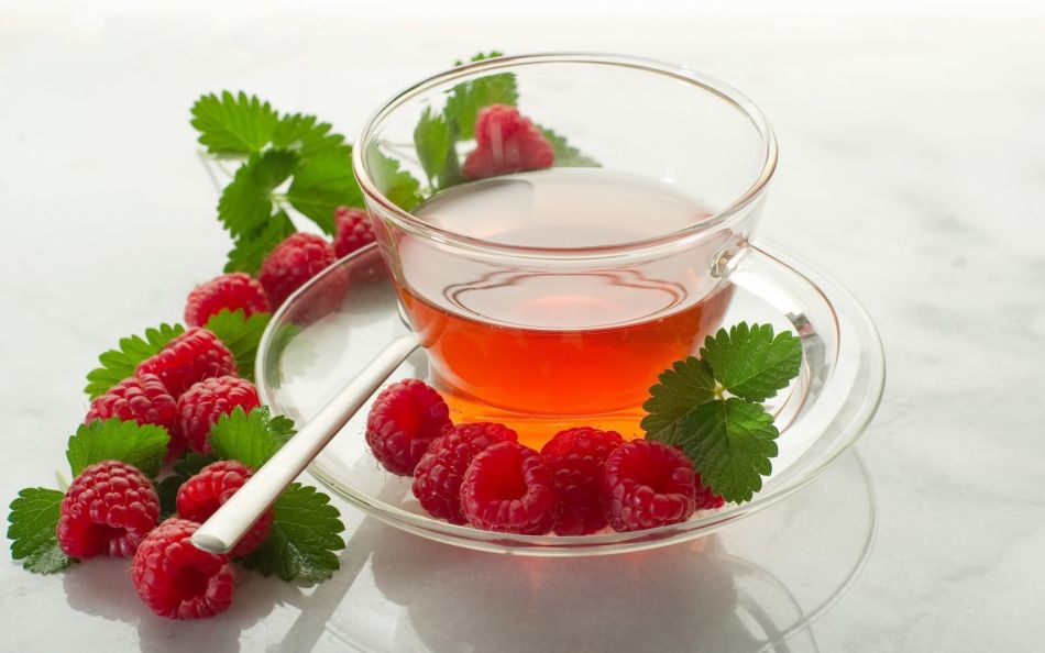 Teh dengan raspberry dan madu pada suhu: bisakah saya atau tidak?
