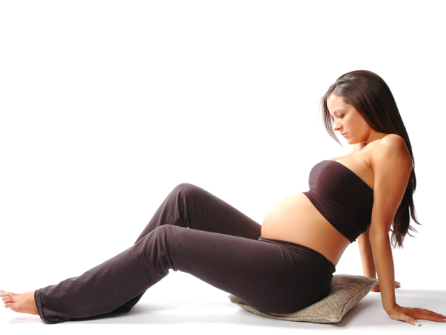 Zakaj hrbet boli med nosečnostjo? Zadnje vaje za nosečnice