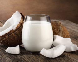 Quelle est la différence entre le lait lactose et la vache et les légumes ordinaires?