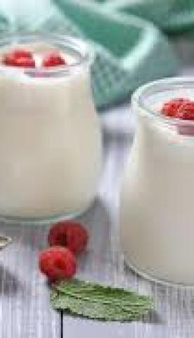 Kako narediti okusen naravni jogurt doma v jogurtu, brez jogurta, počasnega štedilnika s funkcijo 