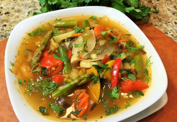 Полезные супы можно есть на диете