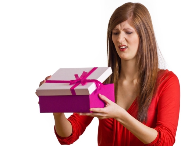Gifts that cannot be accepted: a list with a detailed explanation