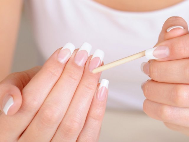 Removing the cuticle at home: Rules, Instructions. How to remove the cuticle with a file, cream, scissors? Care and strengthening of cuticles with essential oils: recipes. Damage and inflammation of the cuticle: treatment