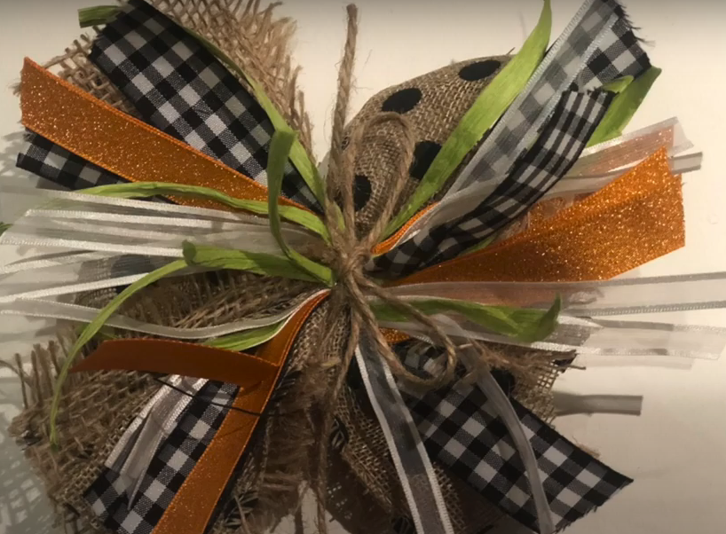 How to sew a beautiful bow from fabric with your own hands on a Christmas tree