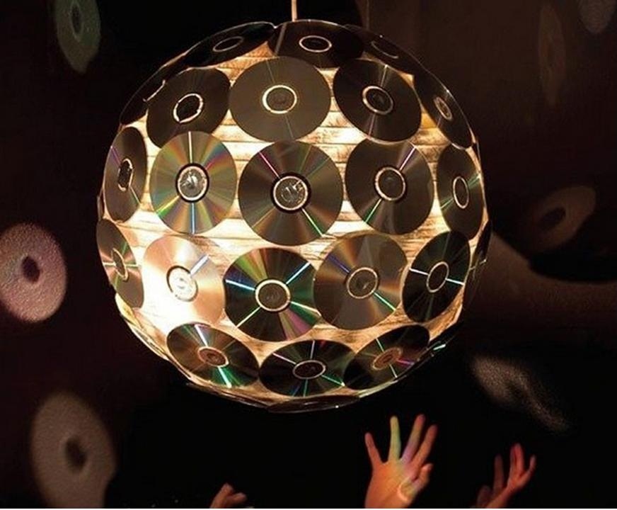 The ideas of the decor of the New Year's balls from the disks, example 12