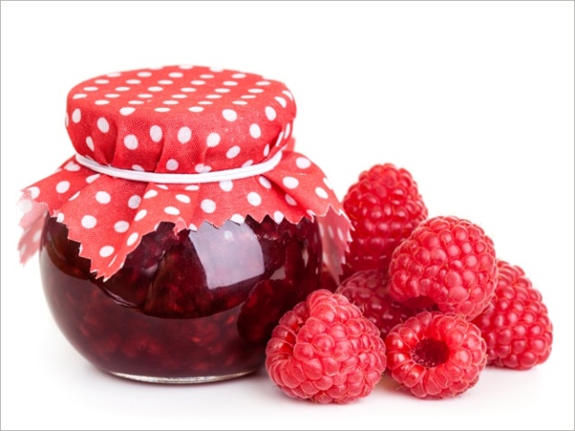 Jam de framboise: Les meilleures recettes pour cinq minutes, denses, pour l'hiver, sans cuisson, confiture, gelée. Comment faire cuire les framboises avec des groseilles, des cerises, des groseilles, du citron?