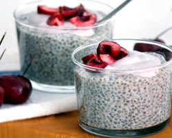 Chia seeds - what are they? How to cook chia pudding, cereals, desserts, soups, drinks with seeds?