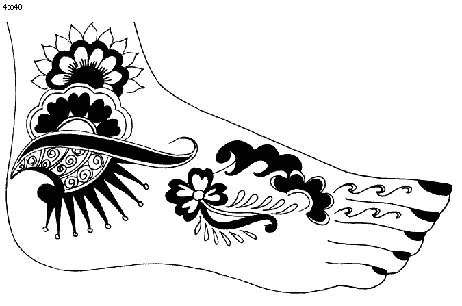 Mehendi sketches on the leg for beginners