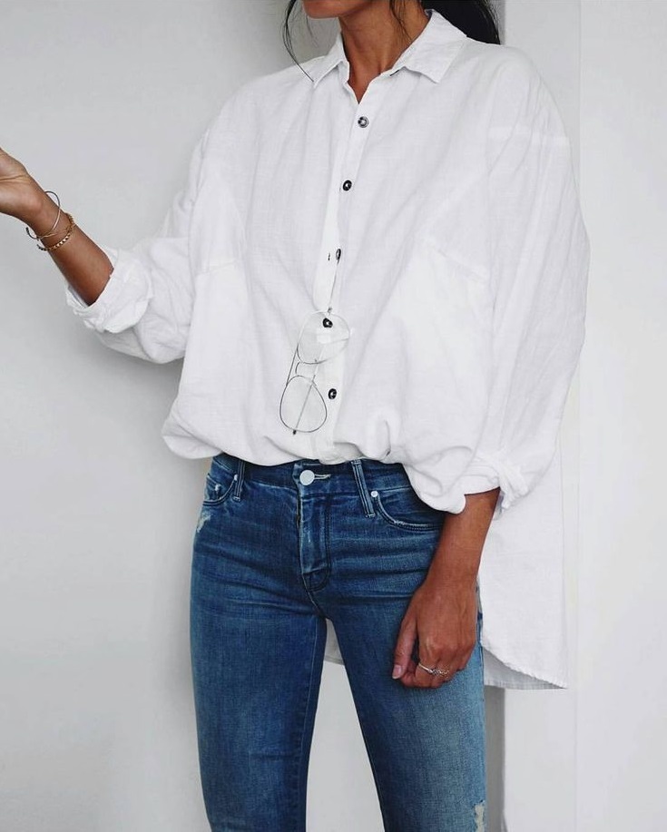 Белая джинсовая рубашка женская с чем носить