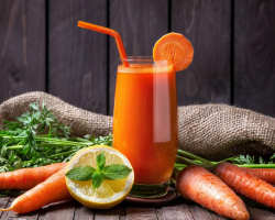 Нужно ли добавлять масло в морковный сок, тертую морковь: зачем, какое масло?