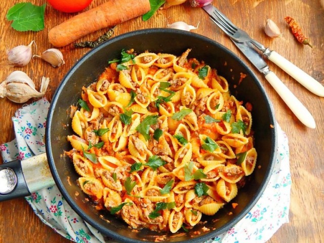 Что можно приготовить из остатков вермишели, спагетти, макарон: рецепты