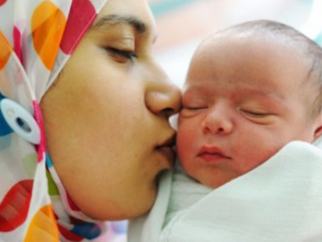 Новорожденный ребенок по Исламу. Мусульманские обряды после рождения ребенка 