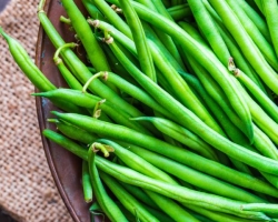 Podlet beans: benefits and harm. Pitch beans: energy and nutritional value, vitamins, calorie content per 100 grams