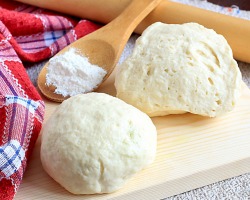 Do I need to add baking powder to the yeast dough: which one to use, how to replace the yeast? What will happen if you add a lot of baking powder to the dough?