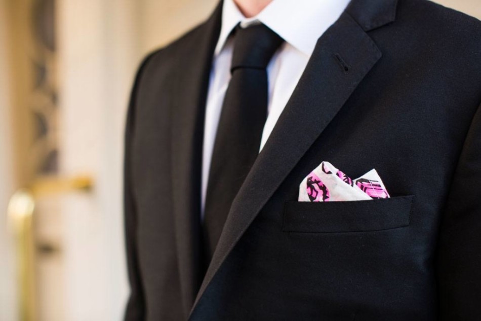 How to choose a handkerchief for a men's jacket in a breast pocket?