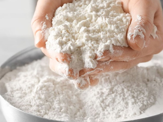 Bagaimana Anda bisa mengganti tepung dalam kue?