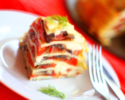 Torta s paradižnikom in sirom: bučke, jetra, jajčevci - preprosti recepti za okusno torto