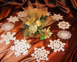 How to crochet a beautiful snowflake? Crochet snowflakes: pattern, description schemes for beginners