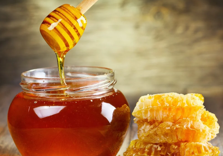 Honey: Skuteczne lekarstwo ludowe na moc