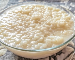 What to cook from the remains of rice milk porridge?