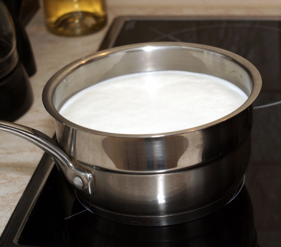 Boiling milk