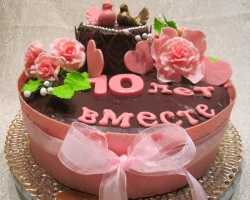 The cool script of a pink wedding is 10 years of marriage and congratulations on the anniversary of the wedding of 10 years in SMS, verses and prose. Cool toasts on the wedding anniversary of 10 years