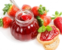 Hogyan főzzünk otthon vastag és ízletes eper lekváron? Strawberry lekvár receptjei málna, menta, citrom, banán, zselatin, agar-agar, pektin, zhelfix