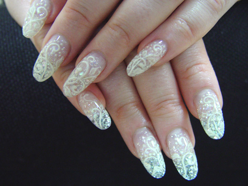 Wedding lace manicure