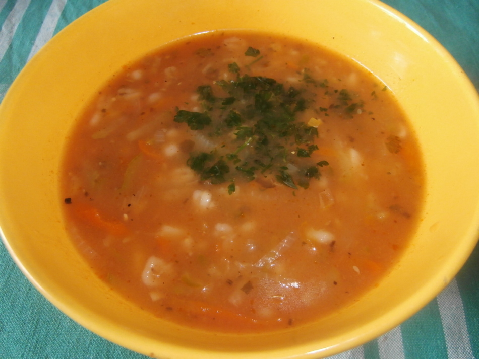 Soup with barley and vegetables.