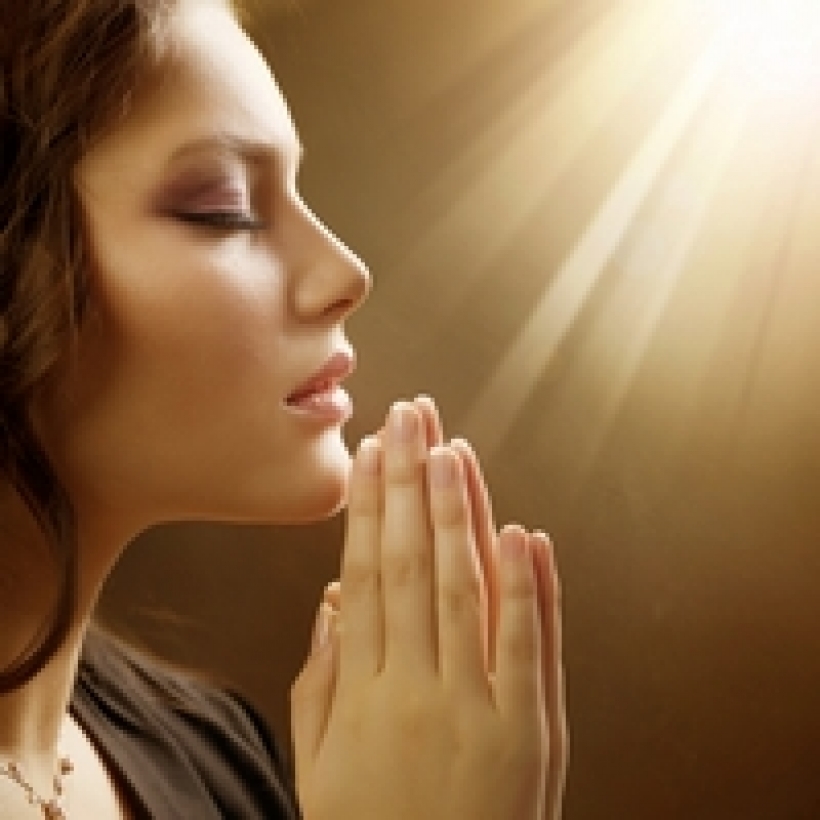 The girl prays